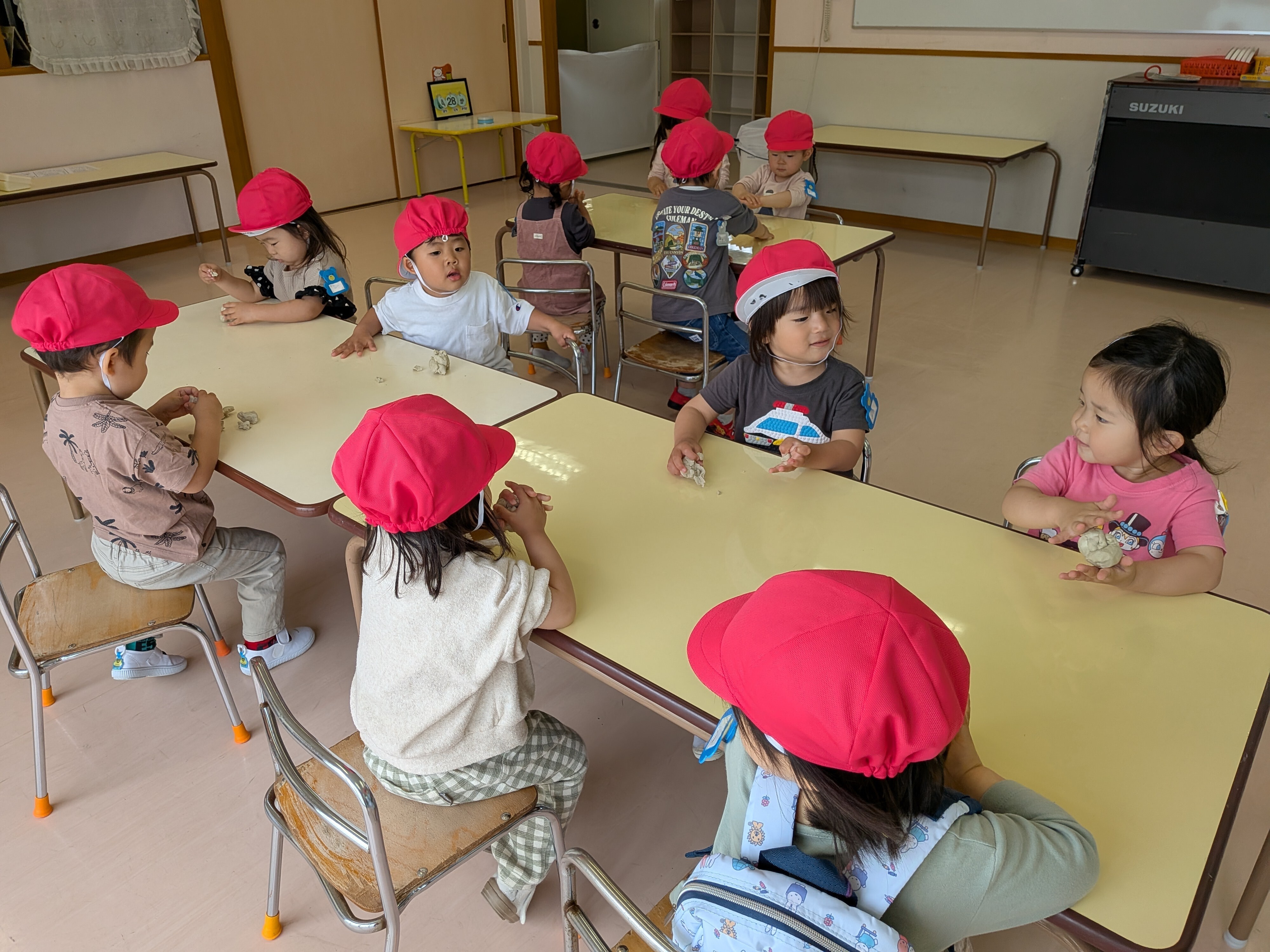 R8にじ初日８