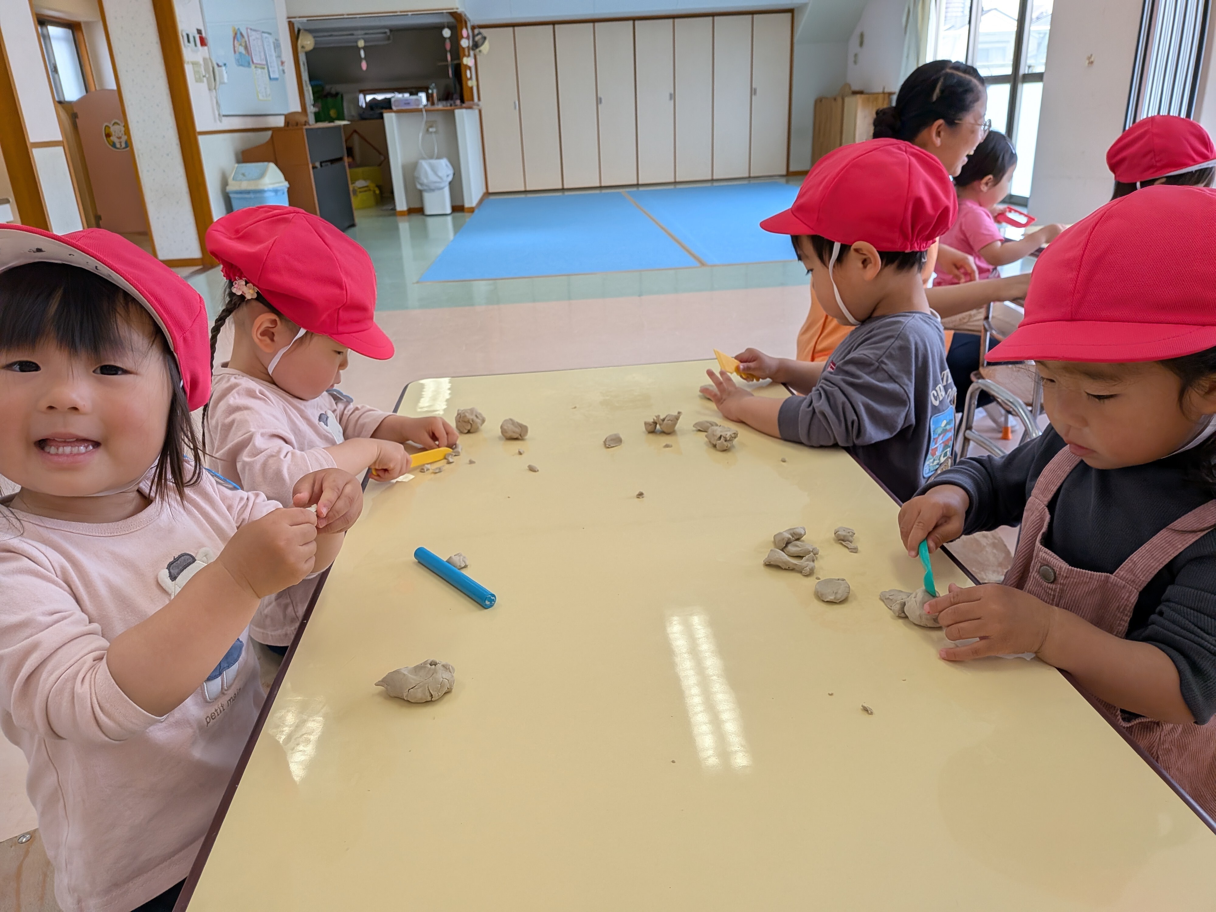 R8にじ初日９
