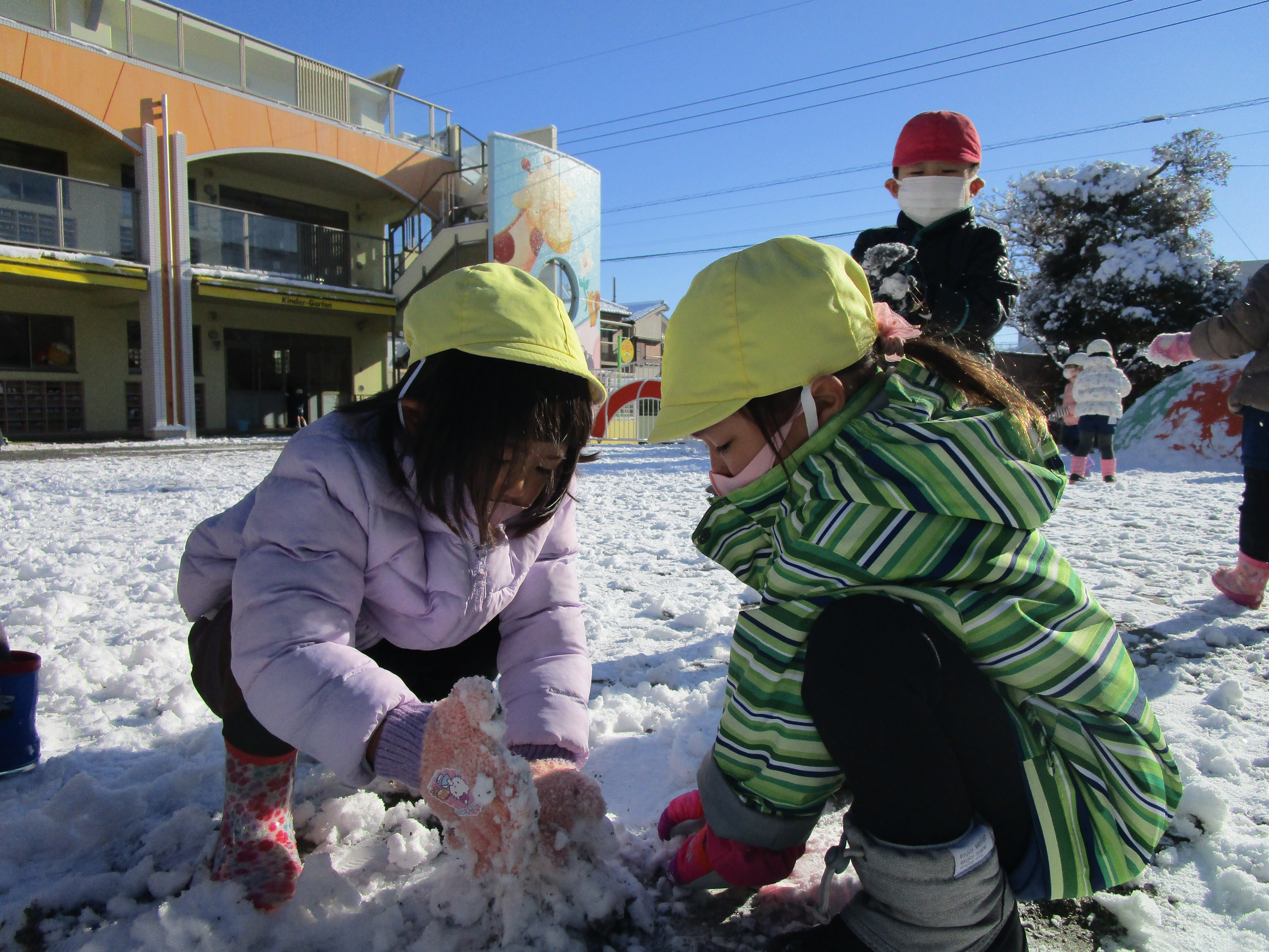 雪遊び１